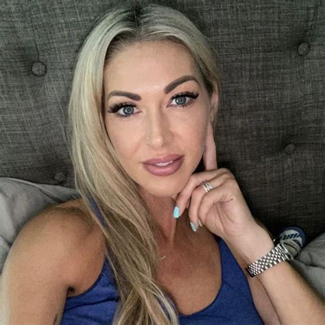 holly hotwife onlyfans|OnlyFans Update : r/HollyHotwife .